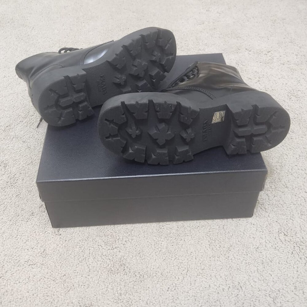 Prada Brushed leather combat boots Men Size 8.5 US - Picture 7 of 10
